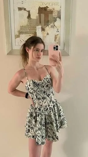 Nazlı - Şişli Escort