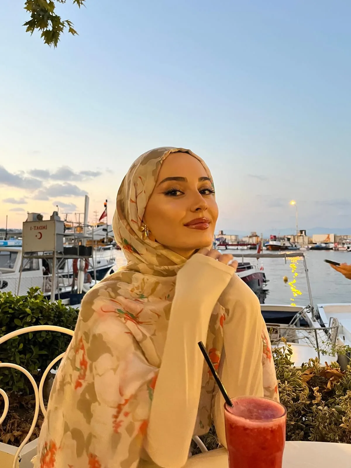 Esra - Şişli Escort